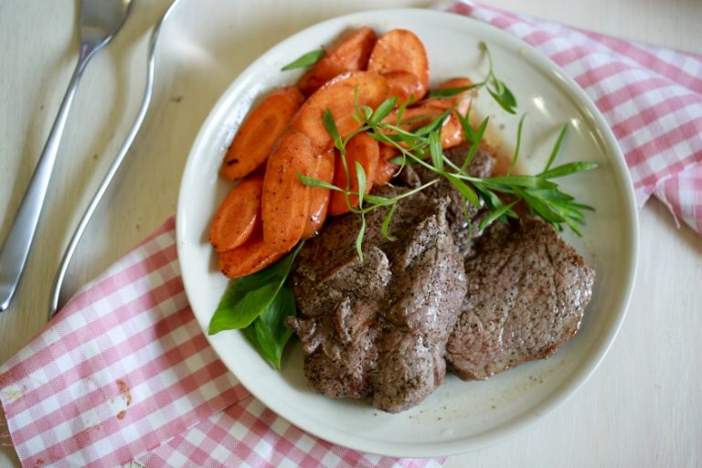 5Herb Sirloin Steak with Glazed Butter Carrots ToTT Store