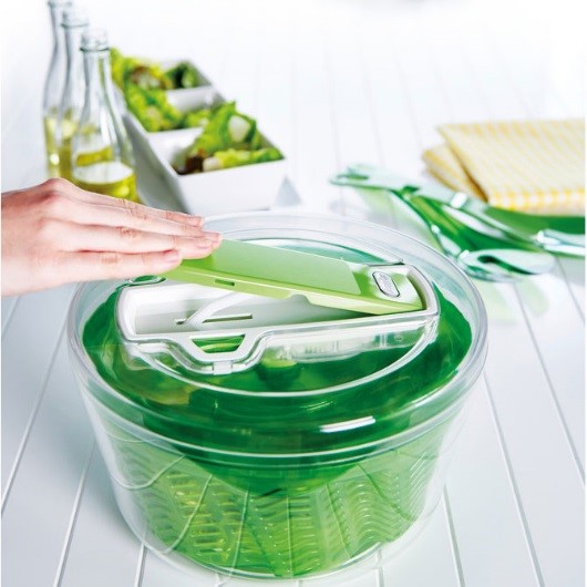 Mastrad Multi-Use Collapsible Silicone Green Salad Bowl Set